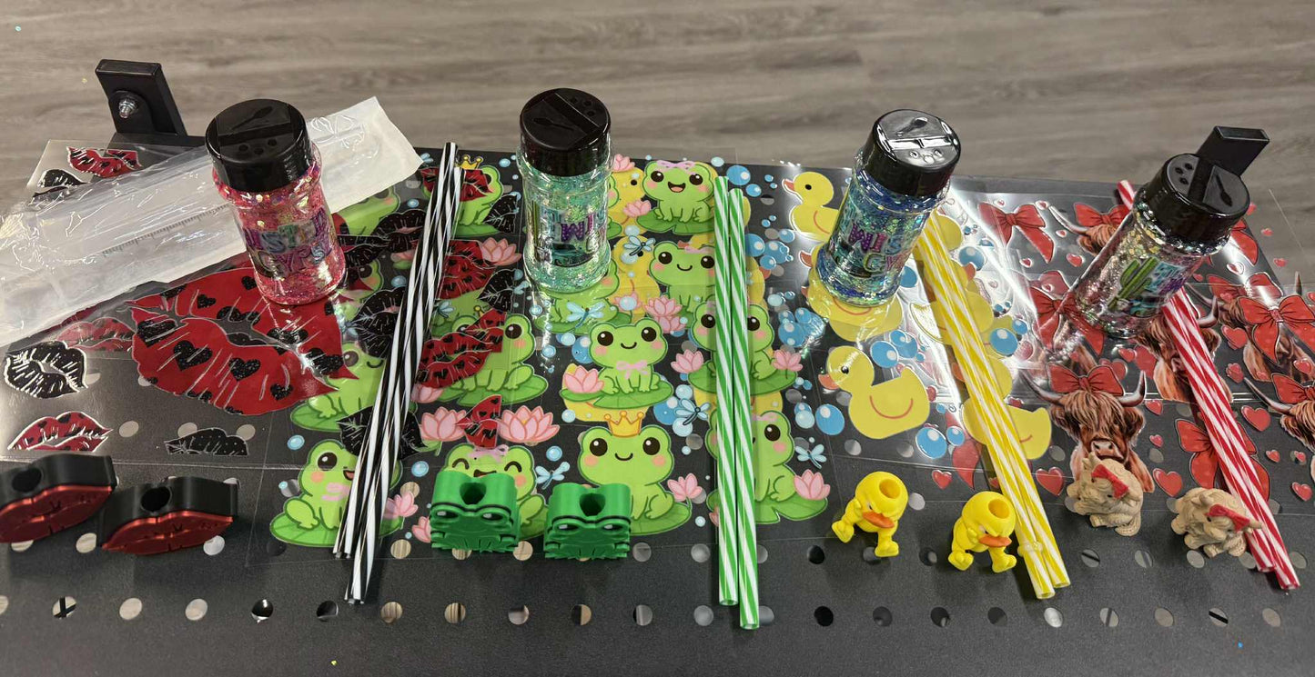 22 oz SNOW-GLOBE MUG COMBO WITH GLITTER (MYSTERY)