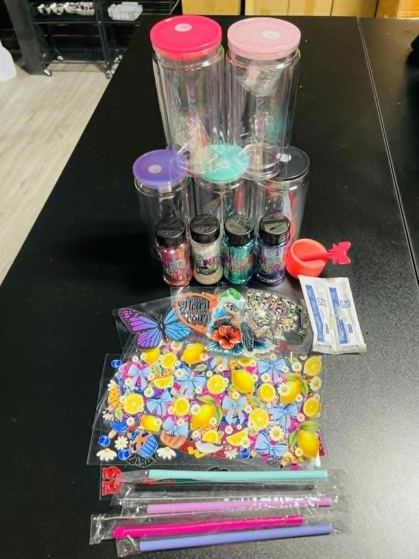 16 oz SNOW-GLOBE COMBO WITH GLITTER!!!!!!